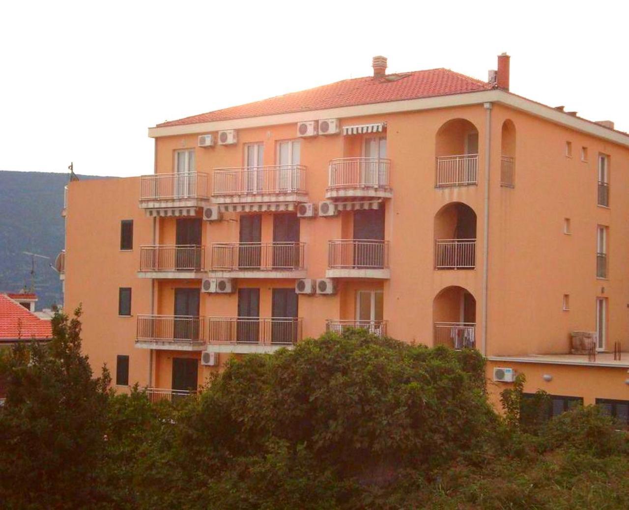 Apartments Lux Milano, Savina,Herceg-Novi Херцег-Нови Экстерьер фото