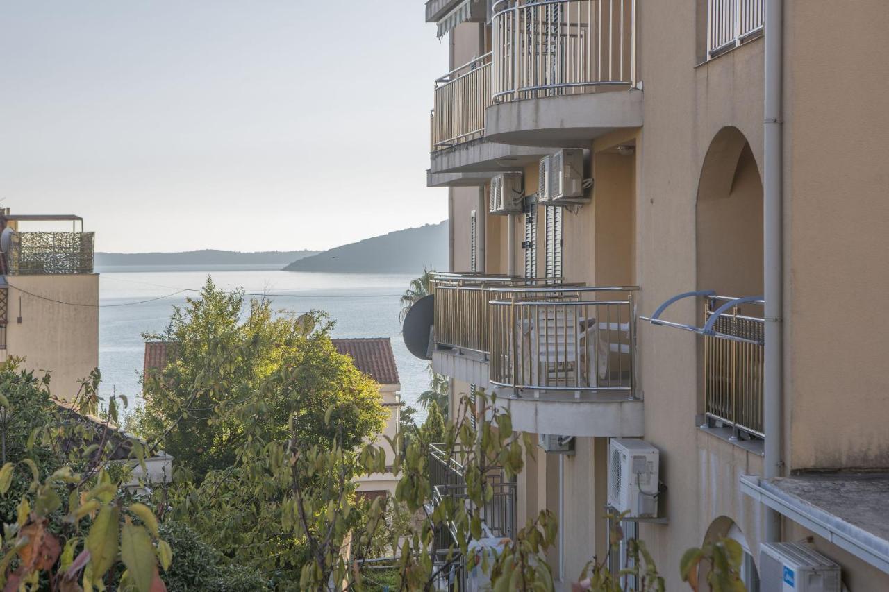 Apartments Lux Milano, Savina,Herceg-Novi Херцег-Нови Экстерьер фото