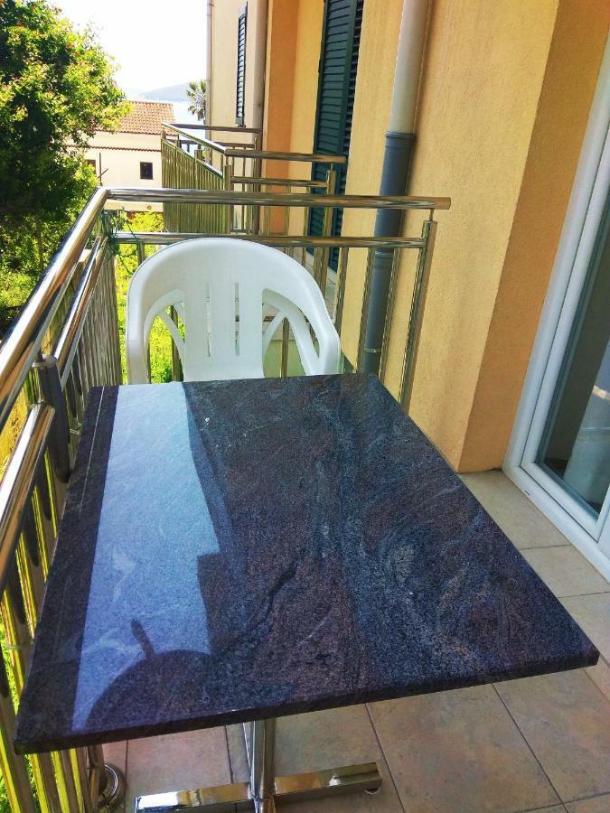 Apartments Lux Milano, Savina,Herceg-Novi Херцег-Нови Экстерьер фото